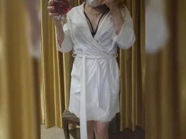 --Lika-- on BongaCams