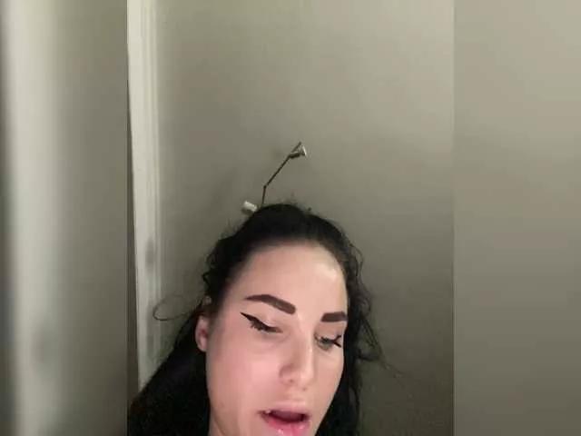 aleksandra-lis-1998 on BongaCams