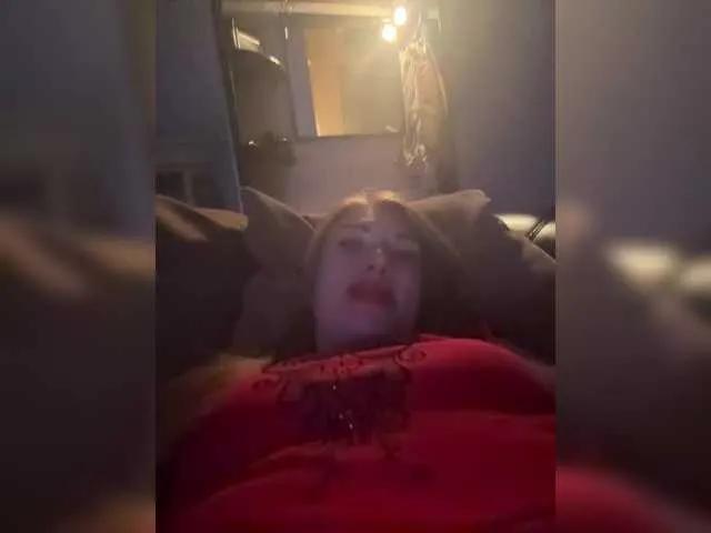 AnnaMaks12 on BongaCams