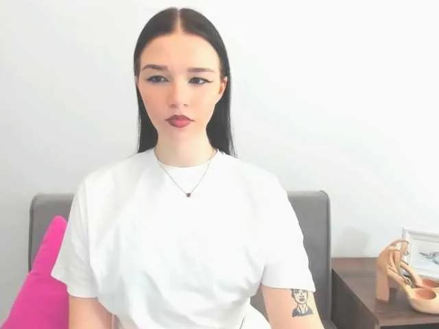 AvaPretty on BongaCams