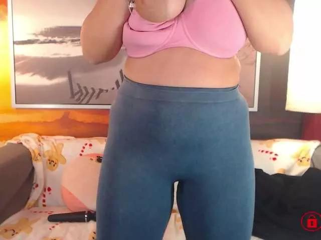 BigBoobsARRI on BongaCams 