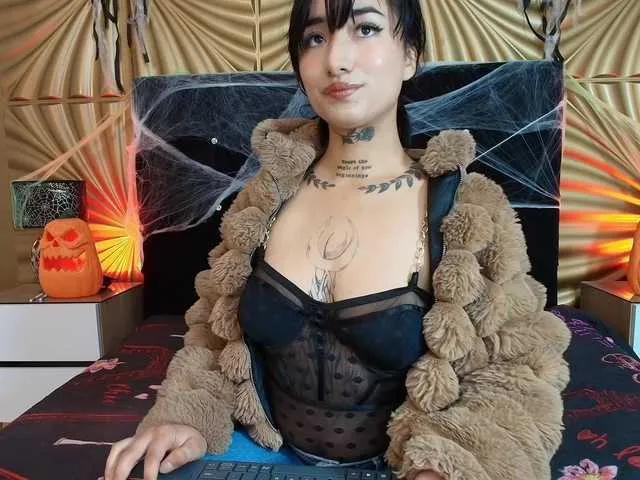 emmily-keller on BongaCams