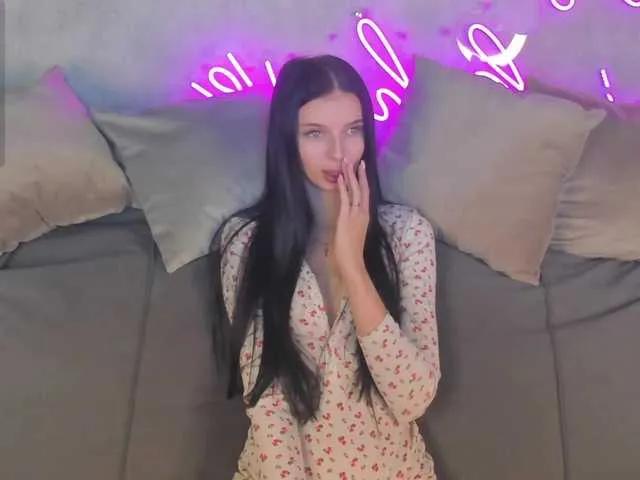 Eva-Mayers — I get turned on by watching men masturbate, I get turned on by touching my nipples and spanking my ass, I get turned on by dirty talk.