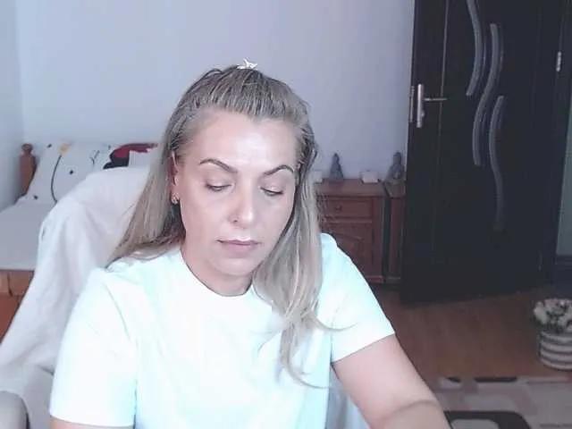 Evamaria2025 on BongaCams