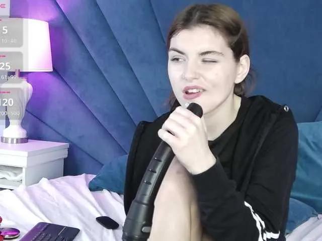 Evelisse — I love confidence, good conversation, and someone who knows how to take their time. Soft whispers, slow teasing, and eye contact that lingers drive me wild. If you have a playful imagination and aren't afraid to show your desires, we'll get along just...