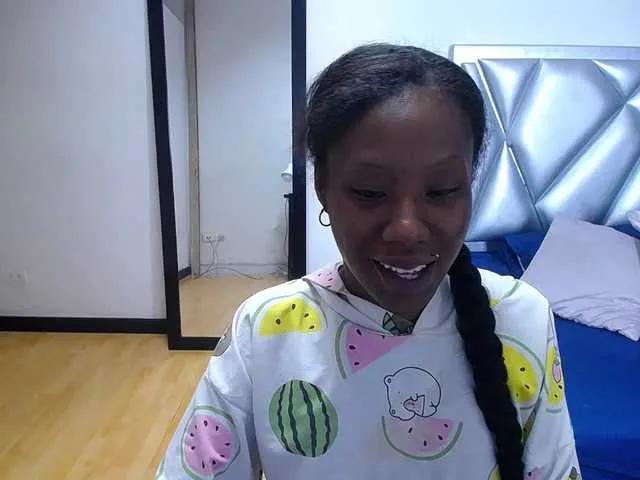 goldenn-ass — I love people talk about my body, to touch my body and love C2C to see you cumming for me!