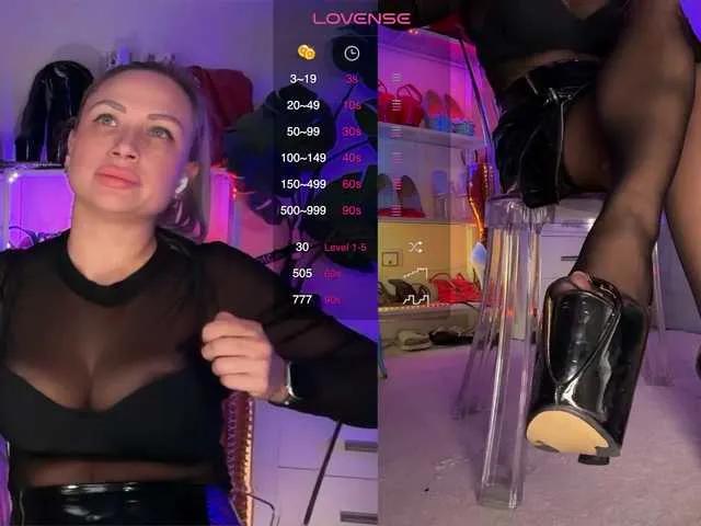 HomePussy1 on BongaCams