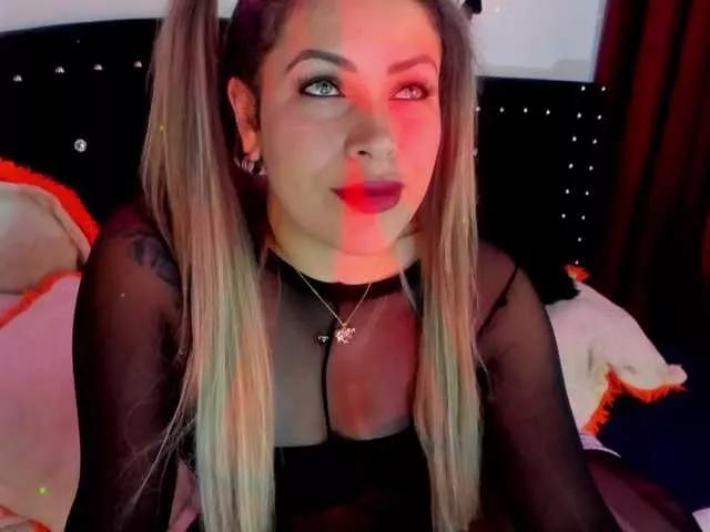 Ivypoison10 on BongaCams