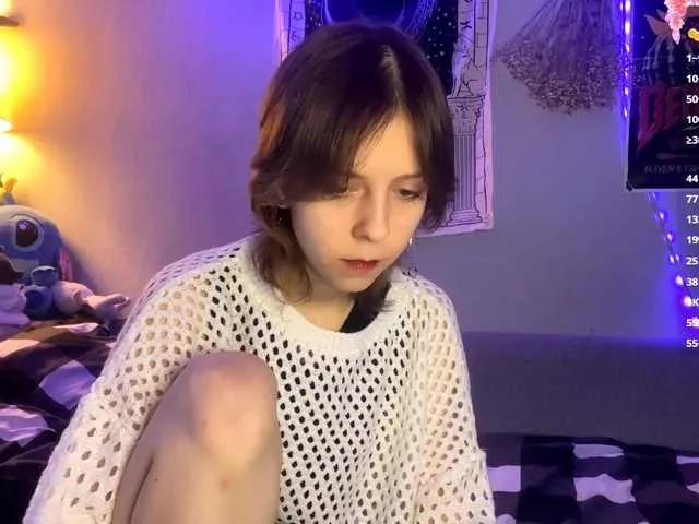 JustinaFoor — I love spend many time with boy. Gentle touch.. sweetie kiss and more and more ^^ If u wanna know it, lets chat