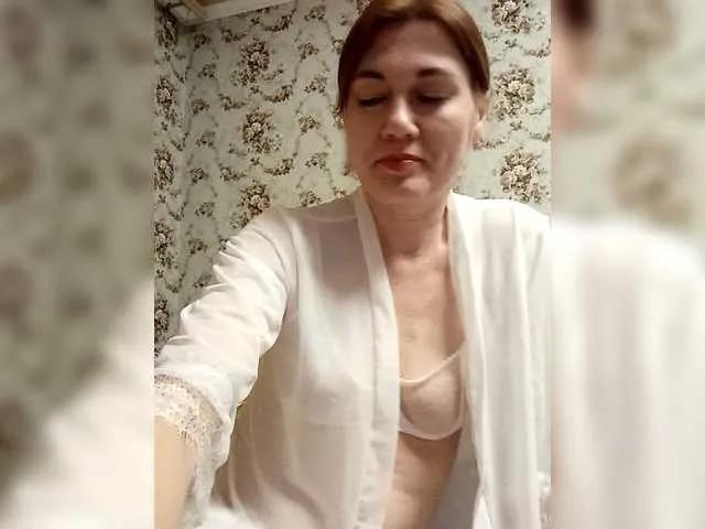 Ksenia85 on BongaCams