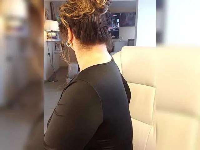 leilamendez on BongaCams