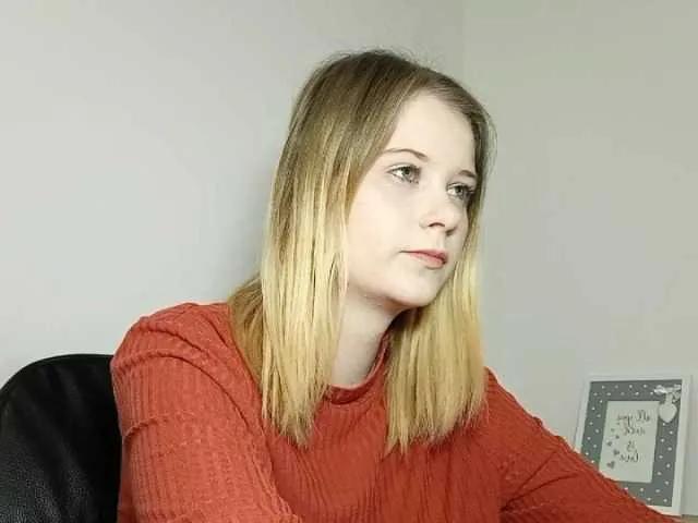 LydiaAngel on BongaCams