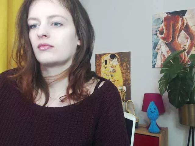 NadineGold on BongaCams