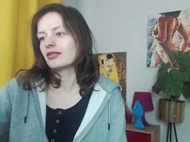 NadineGold — I like to play! I love to have fun and spend time on the fun. I like to make your dreams come true so you would be satisfied. I like to give love and affection to a man, and of course to experiment and learn new things together ;) So, I don't think it...