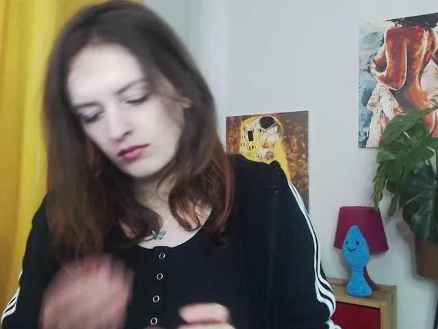 NadineGold on BongaCams