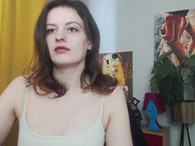 NadineGold on BongaCams