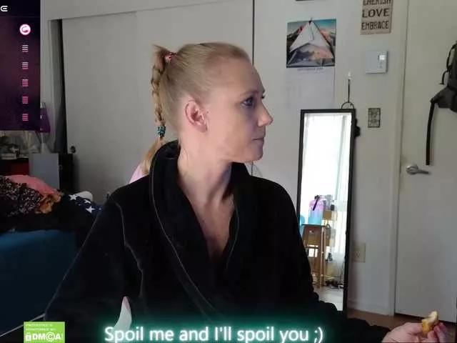 sexyscienceteacher90 on BongaCams