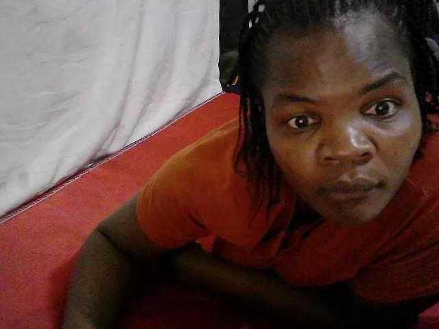 Vivvy-Queen on BongaCams