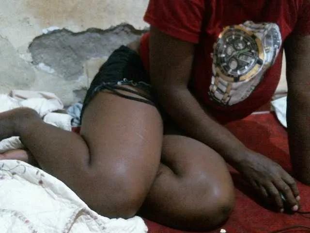 Vivvy-Queen on BongaCams