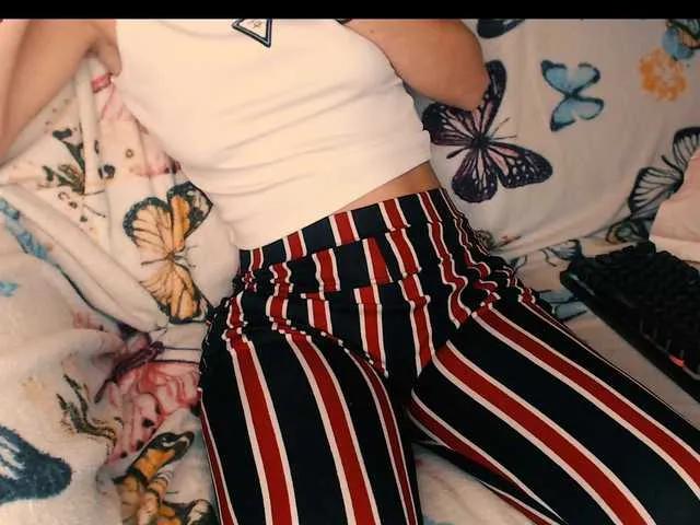 yzza-suave — Let's see where the chemistry takes us... There's something about a deep connection that makes everything feel so much hotter, don't you think? I can't wait to share some playful moments with you. The more we talk, the more you'll feel it... 