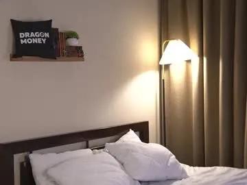 2girls_1dream on Chaturbate