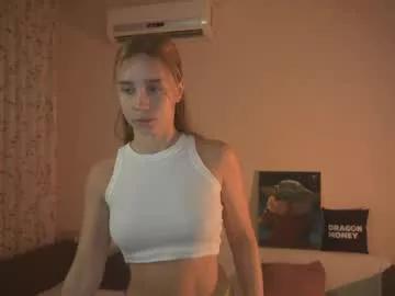 2girls_1dream on Chaturbate