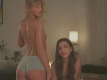 _2strangers on Chaturbate