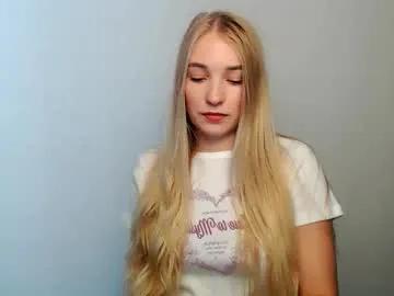 _snow_queen__ on Chaturbate