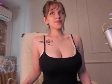 adalyn_glow on Chaturbate
