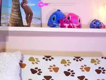adri_crof on Chaturbate