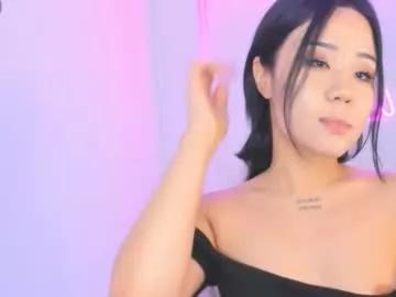 ake_mi on Chaturbate