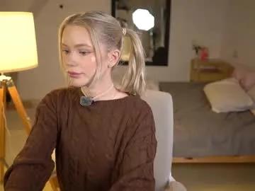 aleksalore on Chaturbate