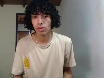alexis21_ on Chaturbate