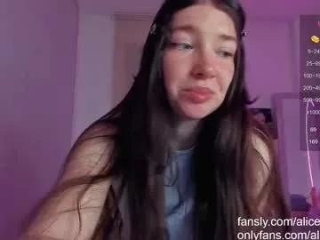 alicekaneky_xx on Chaturbate