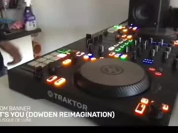 alien8720 on Chaturbate