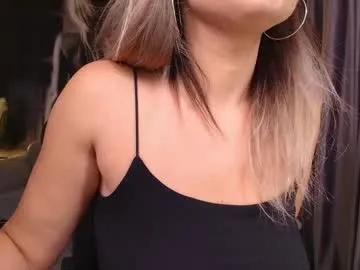 aliessia on Chaturbate