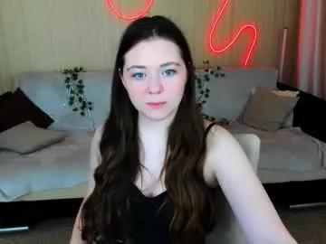 alluringeyess on Chaturbate