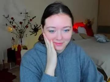 alluringeyess on Chaturbate