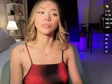 amelieaxie on Chaturbate