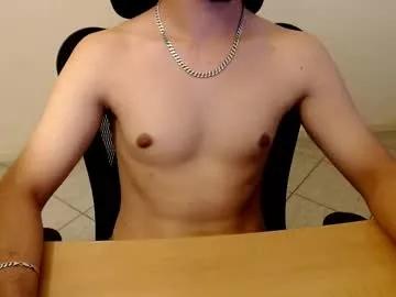 analo08 on Chaturbate