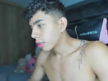andrew_twink18 on Chaturbate