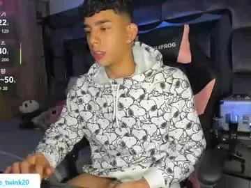 andrew_twink18 on Chaturbate