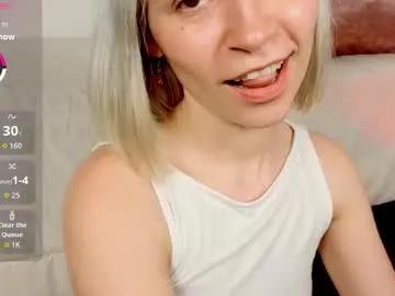 annietinky on Chaturbate 