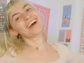 annietinky on Chaturbate 