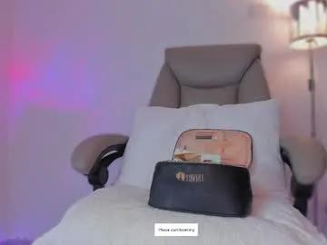 apoteosis_ on Chaturbate