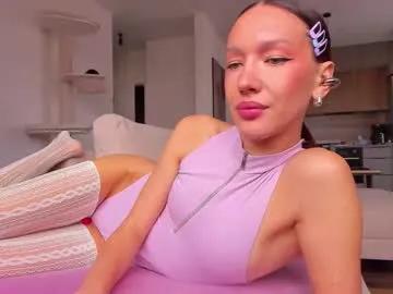 awgustina_sweetheart22 on Chaturbate