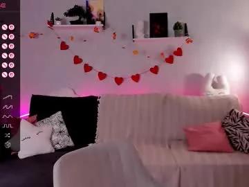 bellacaress — Goal: eyes contact + suck finger #submissive #bigboobs #nonude #18 #german - Next Goal: doggy tease + spank my ass x10