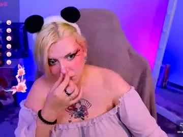 bluelunaray on Chaturbate