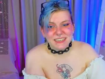 bluelunaray on Chaturbate