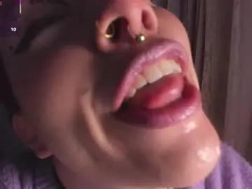 bri_von_dhara_ on Chaturbate